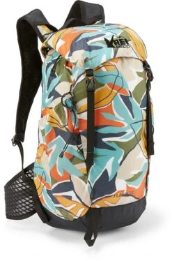 REI Flash 22 -Hiking And Camping 1000 173