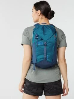 REI Flash 22 -Hiking And Camping 1000 188