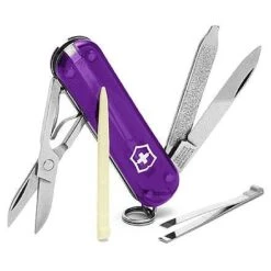Victorinox Swiss Army Classic SD -Hiking And Camping 175d84de fd01 4500 86a2 fd032b8014de