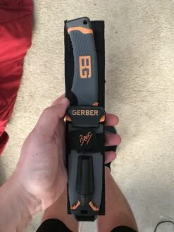 Gerber Bear Grylls Ultimate Fixed Blade Knife -Hiking And Camping 489D0D57 9F61 4D37 8C10 FE49E31256FC