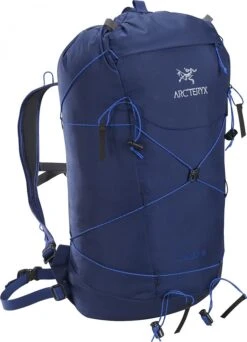 Arc'teryx Cierzo 18 -Hiking And Camping 70816de07f08bc521017bbbbc5800459
