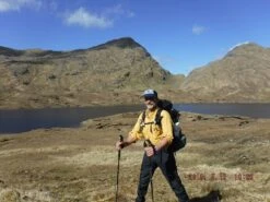 Incrediwear Knee Sleeve -Hiking And Camping DSCF0186