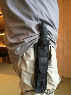 Schrade Frontier SCHF37 -Hiking And Camping IMG 5926 2