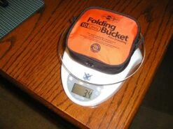 Sea To Summit Folding Bucket -Hiking And Camping P1010198