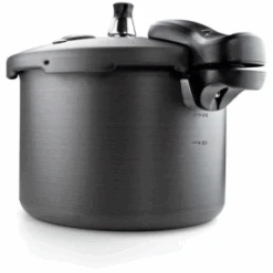 GSI Outdoors Pressure Cooker -Hiking And Camping l950196