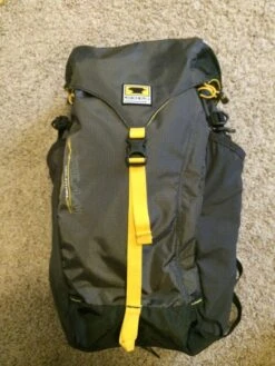 Mountainsmith Scream 25 -Hiking And Camping photo 4