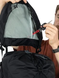 Osprey Talon 44 -Hiking And Camping talon44 s21 detail2 stealthblack
